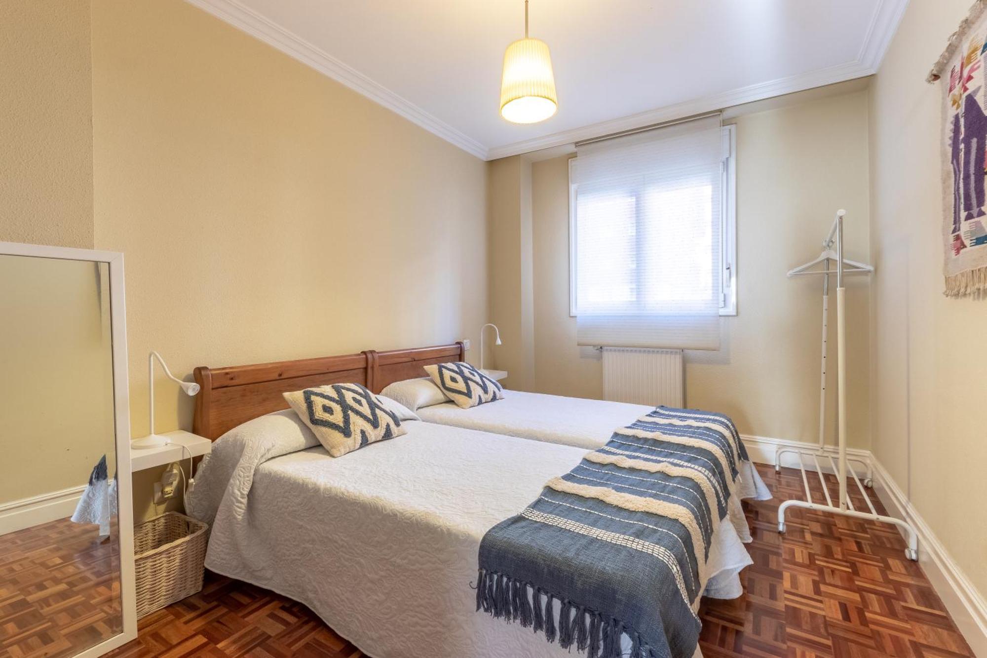 Grande Luminoso, Garaje, Arena, Casco Viejo Appartement Bilbao
