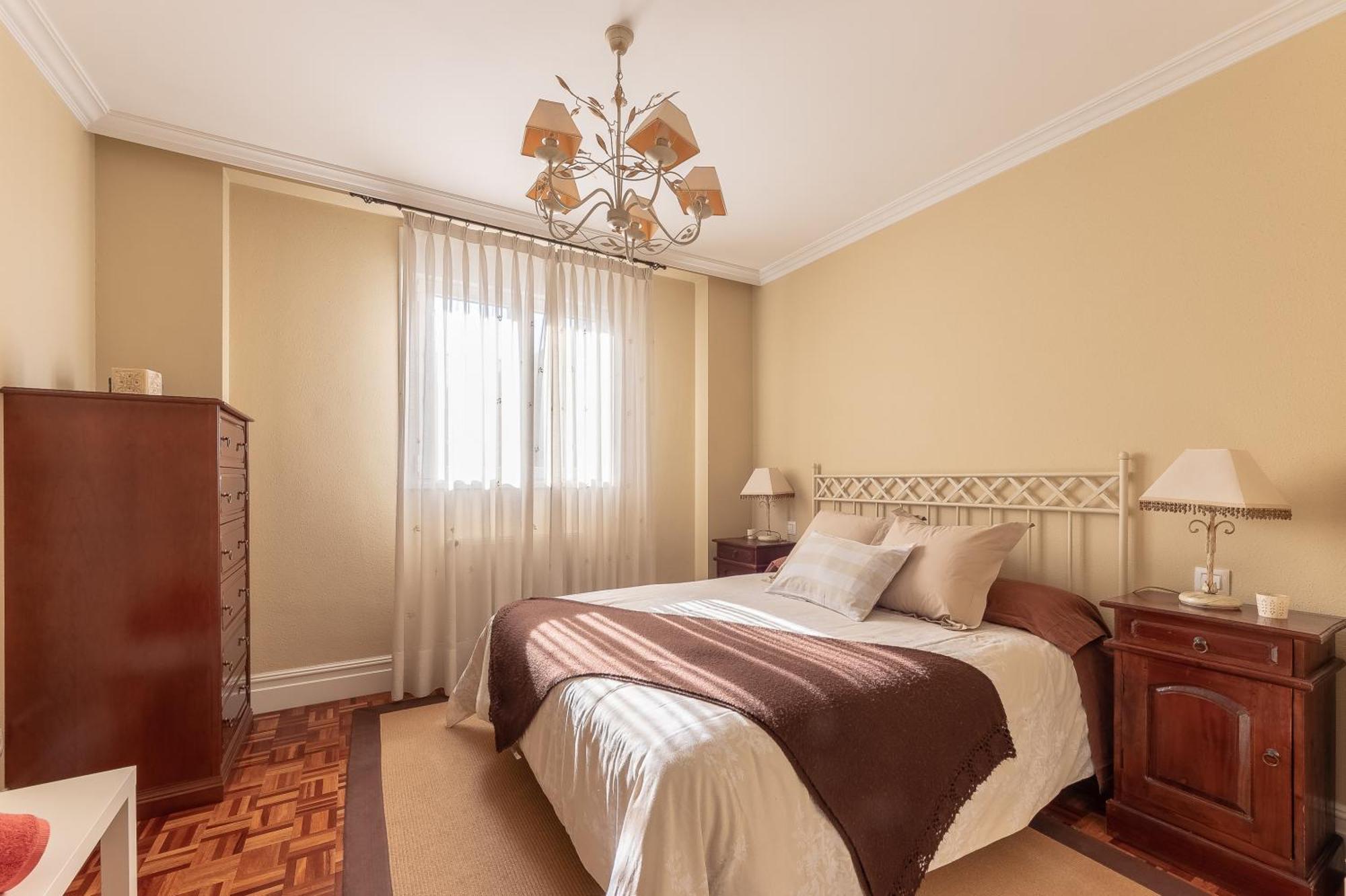 Appartement Grande Luminoso, Garaje, Arena, Casco Viejo